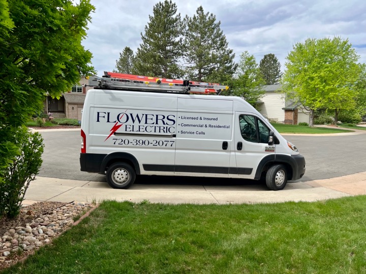 Flowers Electrician in Highlands Ranch, CO